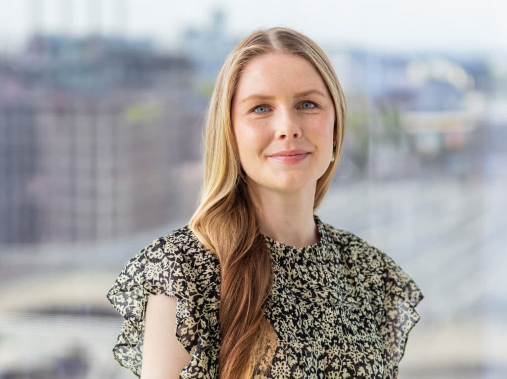 Amelia Robeck Amelia Rosenberg — Advent International