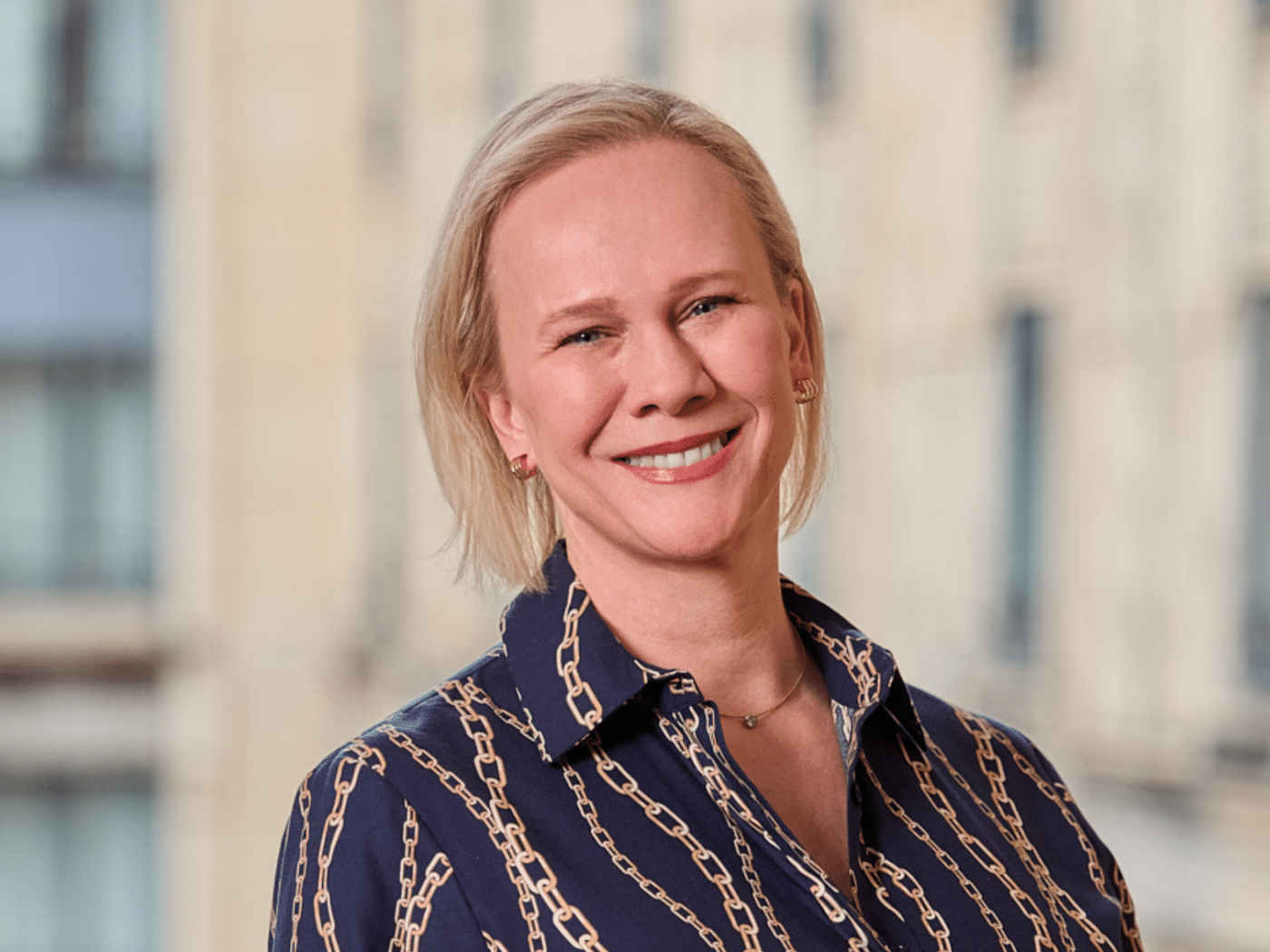 Martine Kerschenmeyer headshot
