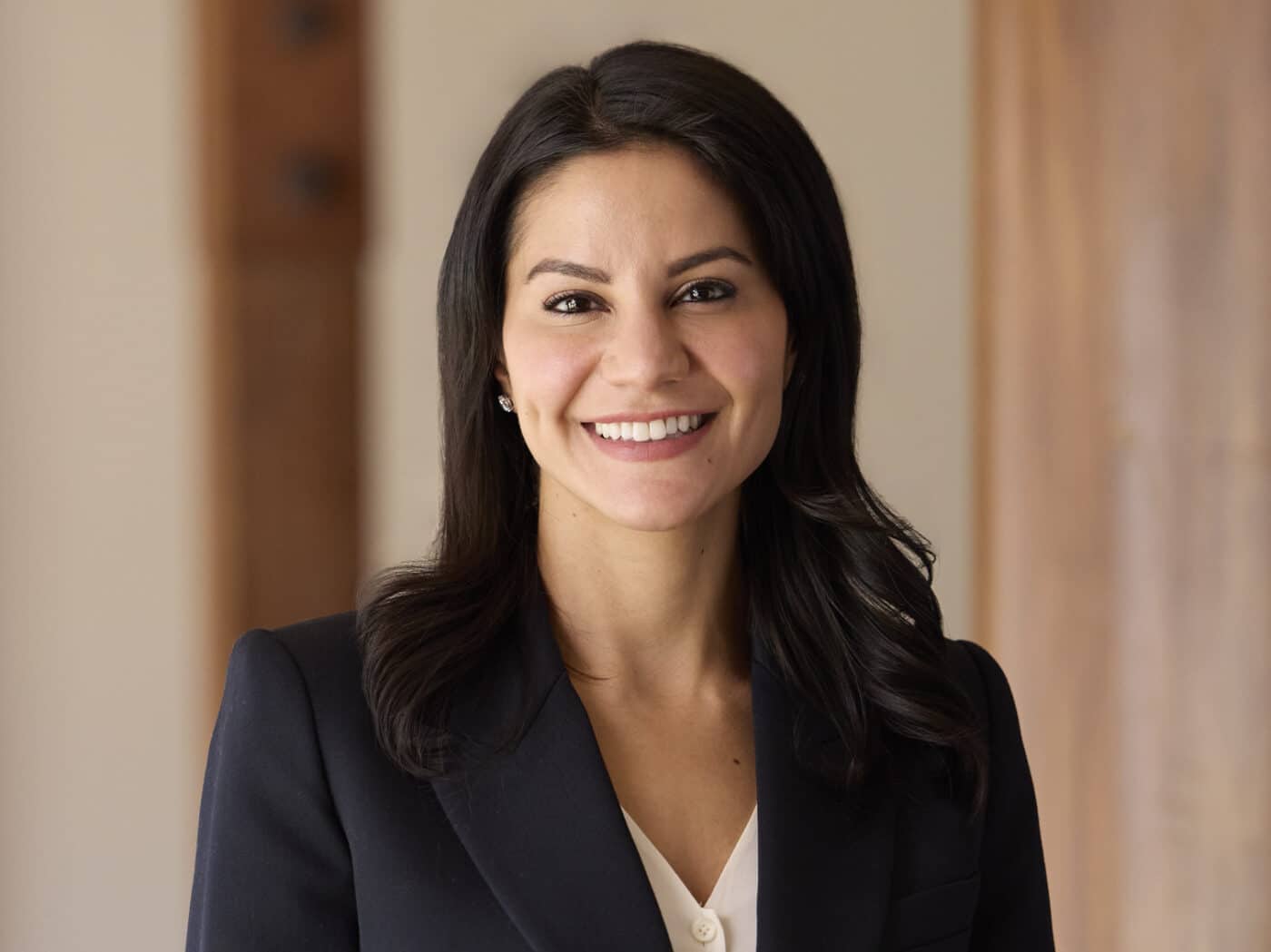 Angela Cantu headshot